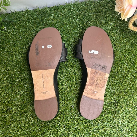 Veronica Beard ENI black Chain-Trimmed Leather Slides Gold hardware 5.5 - Picture 16 of 16